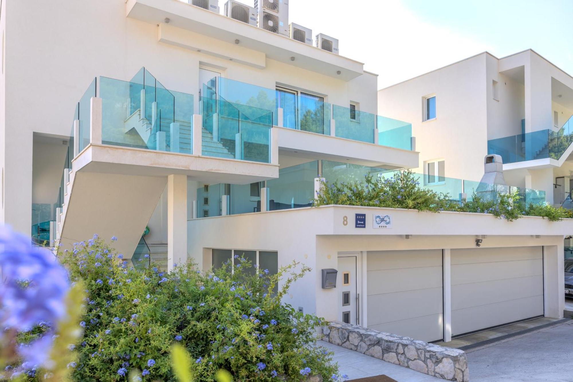 Aqua Apartment *