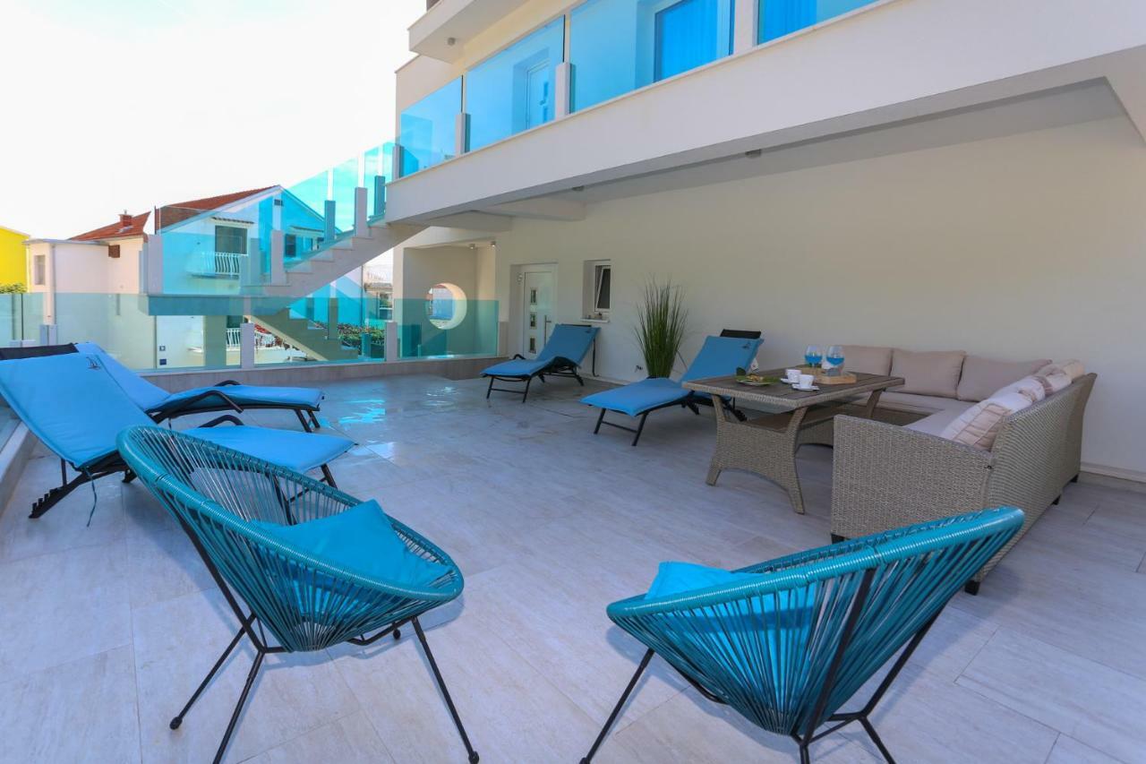 Aqua Apartment